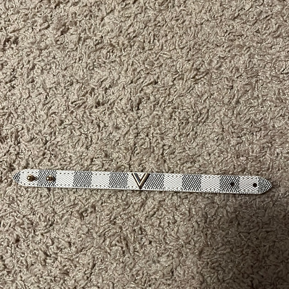 Checkered bracelet